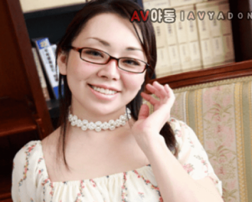 Pacopacomama 062411_399 Wife married woman mature woman reading glasses become whale gusher