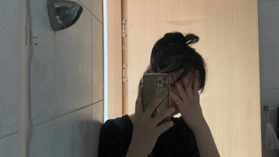 미녀는 아이폰을 쓴다