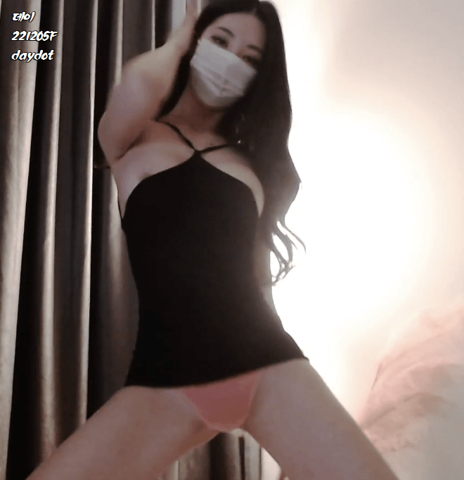 16704914695164.gif