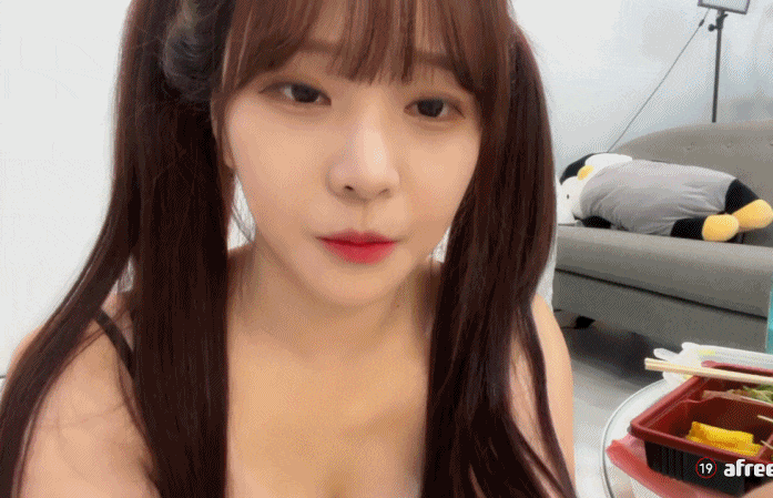 16707456364116.gif