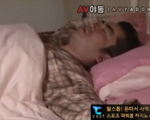 [일본야동] 사정의 맛을 알아버린 모자란아들 22분43초