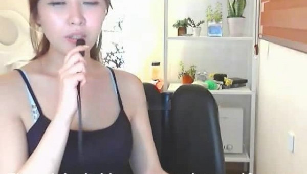 야쿠르트 쪽쪽 빠는 그녀 - BJ야동